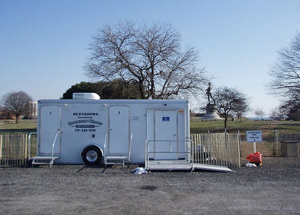 ada compliant restroom trailer